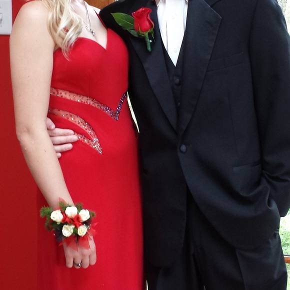 LaFemme size 8 ,red prom dress - Picture 9 of 10